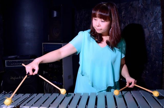 山下真理（vibraphone）