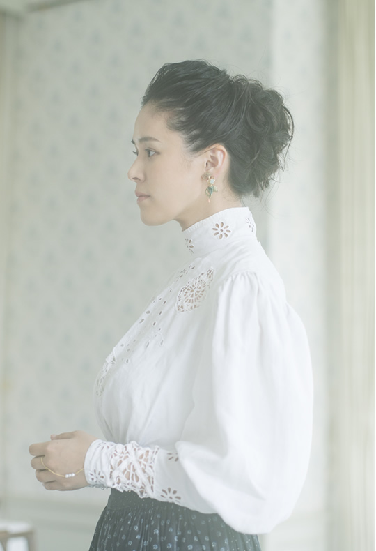 手嶌葵 Aoi Teshima